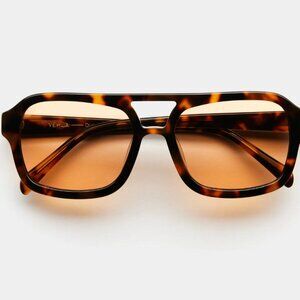 NWT VEHLA Dixie Sunglasses - Choc Tort/Cinnamon